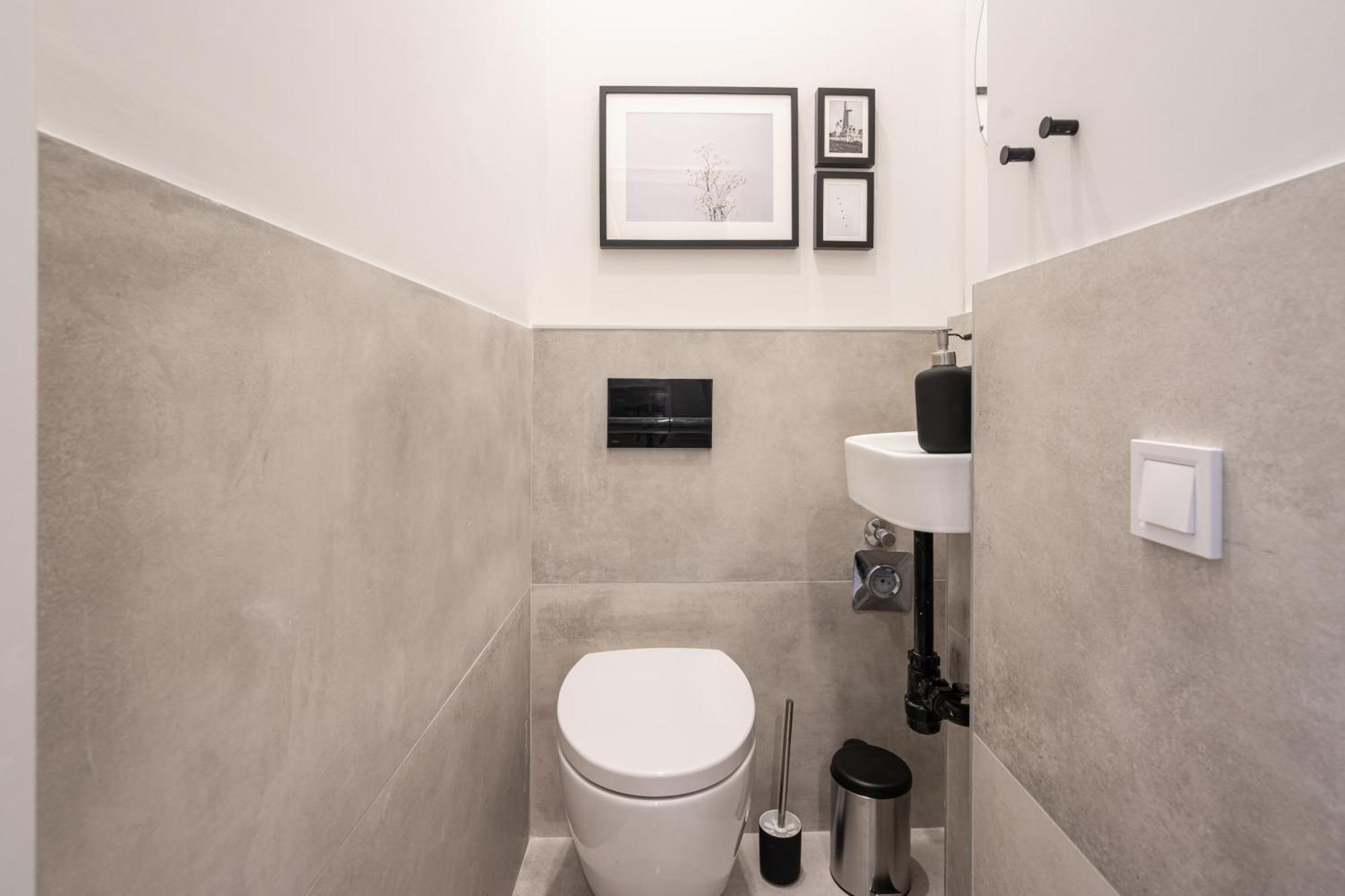 Apartment Akacfa 27 Two Bedroom Budapest